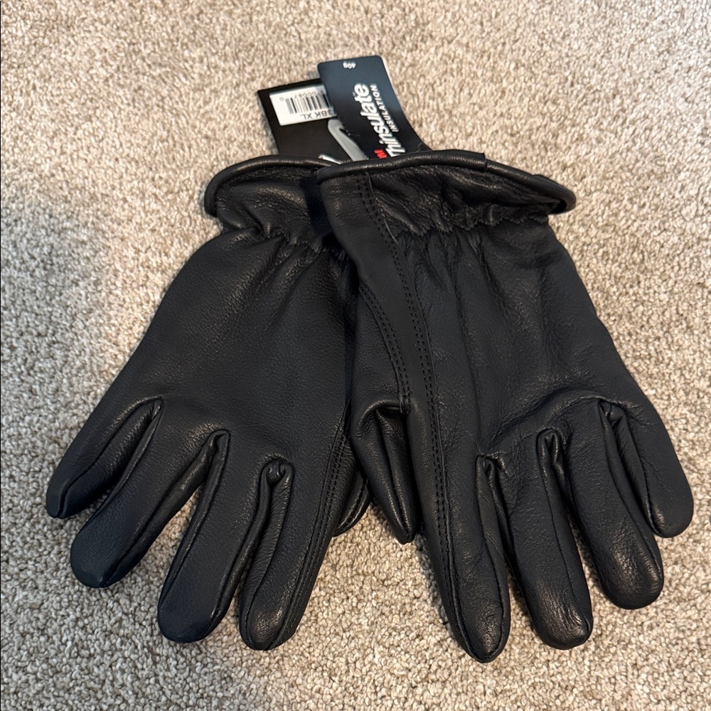 Isotoner Men's Classic Black Gloves